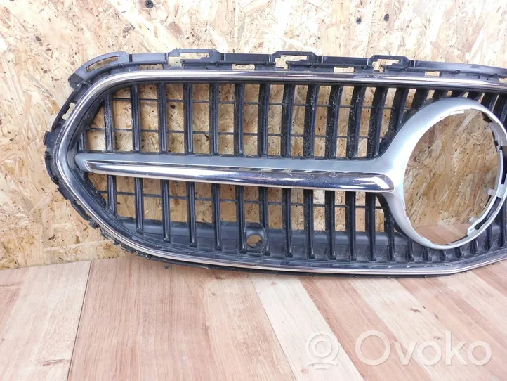 Mercedes-Benz C W206 Grille de calandre avant A2068883800