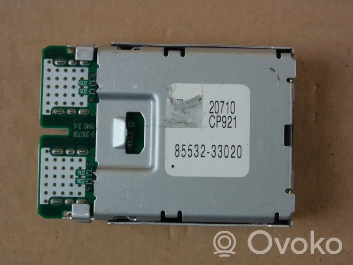 Toyota RAV 4 (XA50) Connecteur/prise USB 8553233020