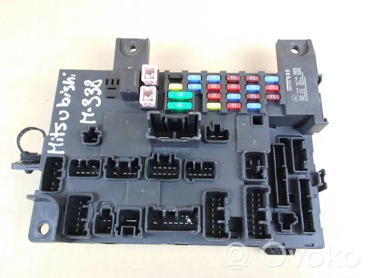 Mitsubishi Outlander Unidad de control del BSM 8637B698