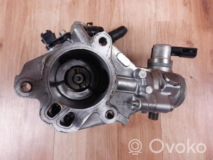 Mazda 3 Pompe d'injection de carburant à haute pression PYFB203F0