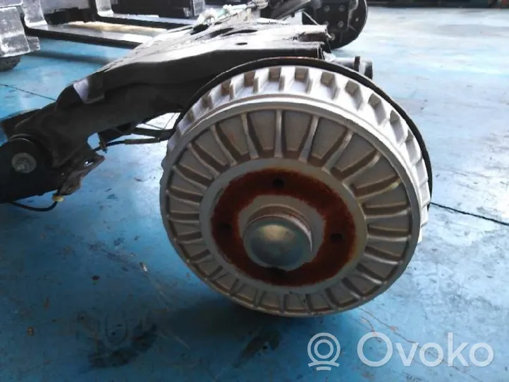 Renault Captur Rear axle beam with reductor 