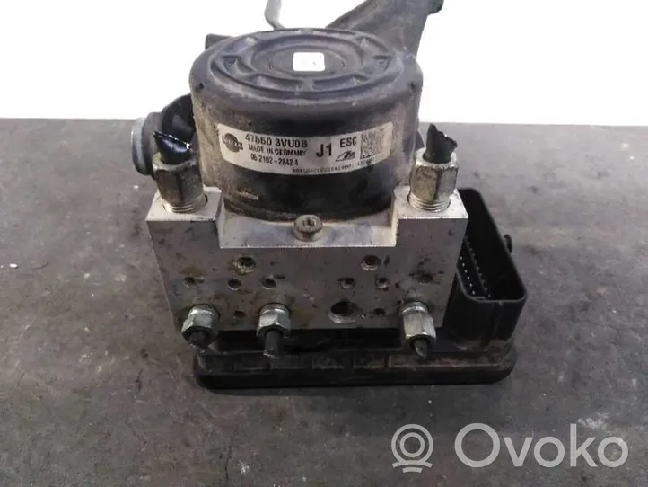 Nissan Note (E12) ABS-pumppu 476603VU0B