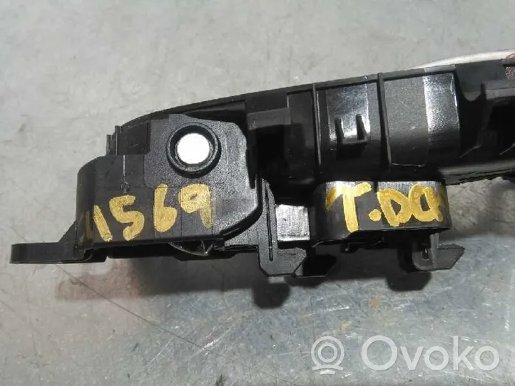 Nissan Pulsar Maniglia interna per portiera posteriore 806704EA