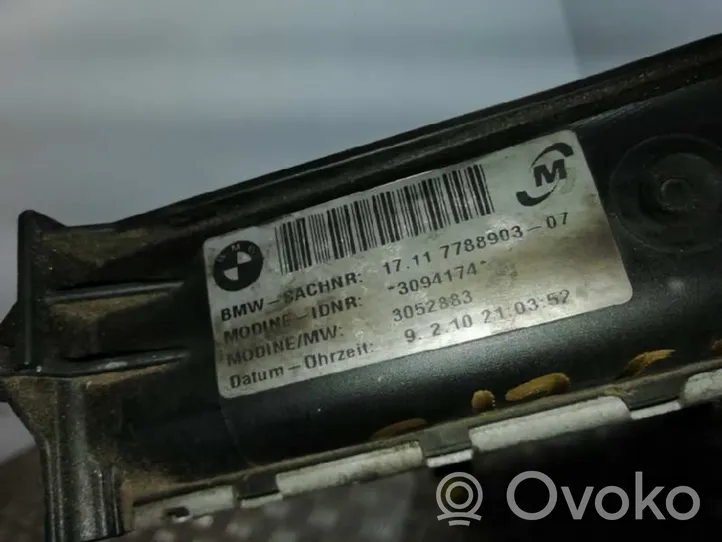 BMW 3 E90 E91 Dzesēšanas šķidruma radiators 778890307
