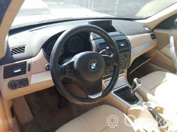 BMW X3 E83 Set di airbag 83000001