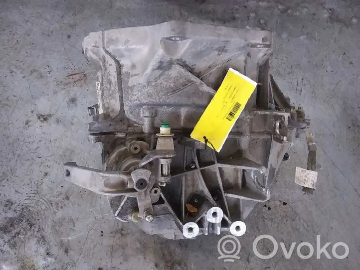 BMW 1 F40 Mechaninė 5 pavarų dėžė 2300867163704