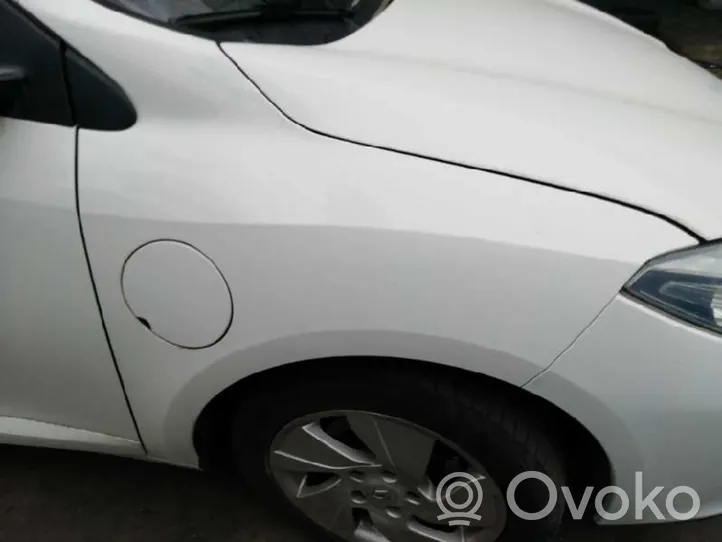 Renault Fluence Błotnik przedni 