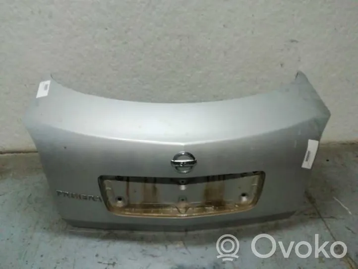 Nissan Primera Grilles/couvercle de haut-parleur arrière 