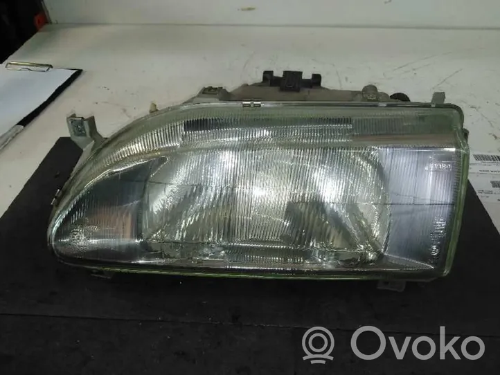 Renault 19 Lampa przednia 