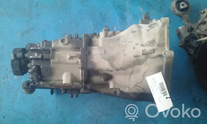 BMW 3 E30 Mechaninė 5 pavarų dėžė 81229407558