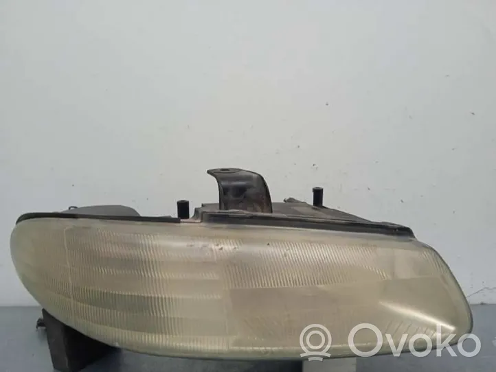 Chrysler Voyager Faro/fanale 04576312AB