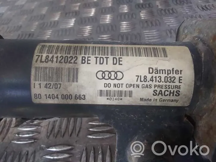 Audi Q7 4L Etuiskunvaimennin kierrejousella 7L8413032E