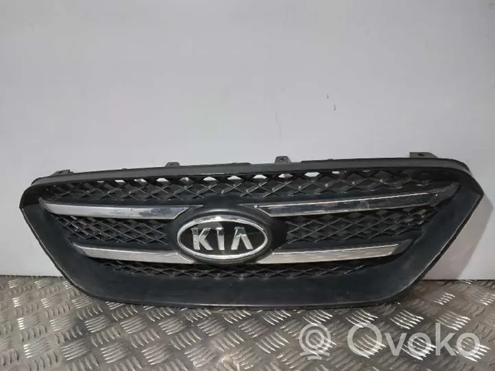 KIA Carens II Grotelės priekinės 8638010000