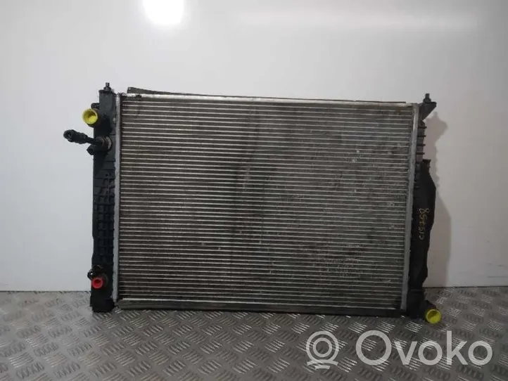 Audi A6 Allroad C5 Radiateur de refroidissement 8D0121331