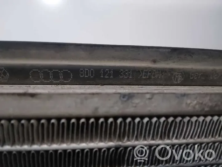 Audi A6 Allroad C5 Jäähdyttimen lauhdutin 8D0121331