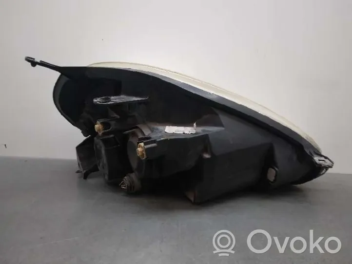 Fiat Grande Punto Lampa przednia 