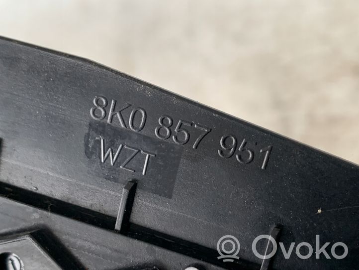 Audi A5 8T 8F Popielniczka przednia tunelu środkowego 8K0857951