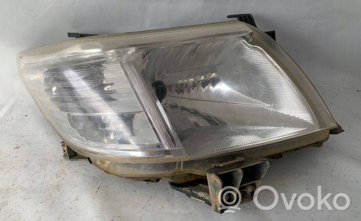 Toyota Hilux (AN10, AN20, AN30) Headlight/headlamp 