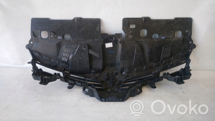 Renault Clio IV Maskownica / Grill / Atrapa górna chłodnicy 622561433R