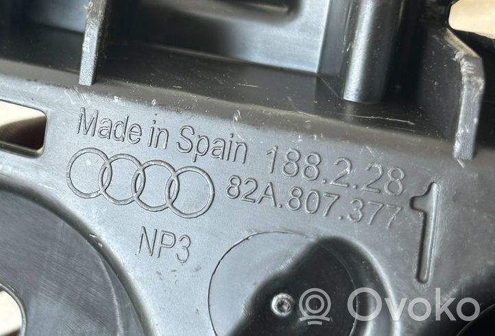 Audi A1 Galinis laikiklis bamperio 82A807377