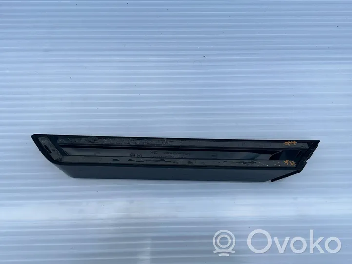 Seat Ateca Spoiler tylnej szyby klapy bagażnika 575854872B