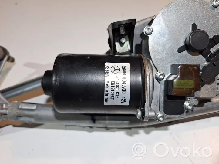 Mercedes-Benz ML W164 Moteur d'essuie-glace A1648201742