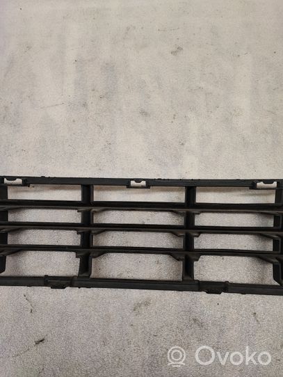 Volvo V50 Front bumper lower grill 30657006