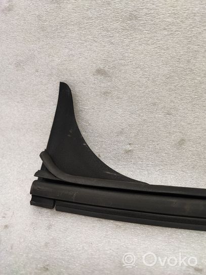 BMW 4 G22 G23 G24 G26 Garniture de vitre arrière 7482711