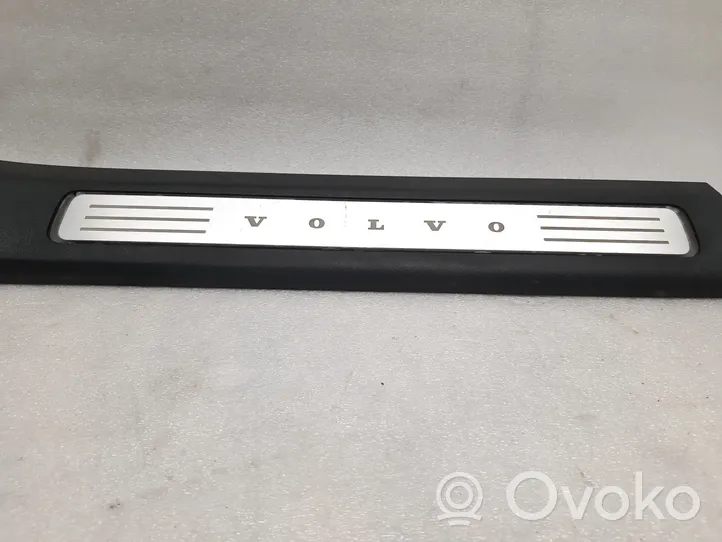 Volvo XC90 Priekšējā sliekšņa dekoratīvā apdare (iekšējā) 31363642