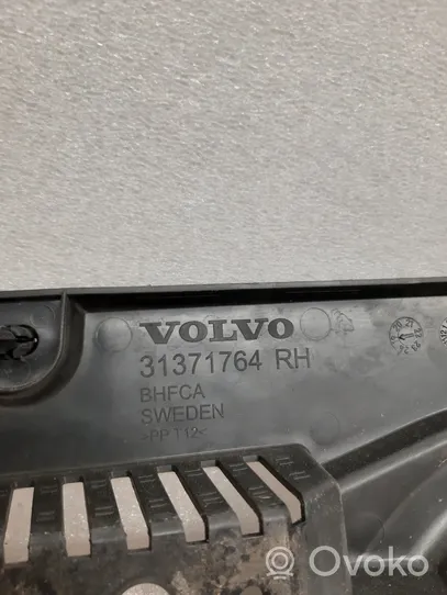 Volvo XC90 Rivestimento del tergicristallo 31371764
