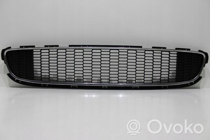 Mini One - Cooper Clubman R55 Grille inférieure de pare-chocs avant 