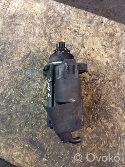 Volkswagen Golf VI Starter motor 