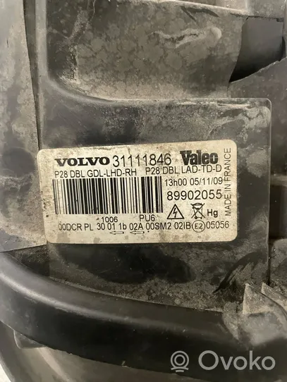 Volvo XC90 Lampa przednia 31111846