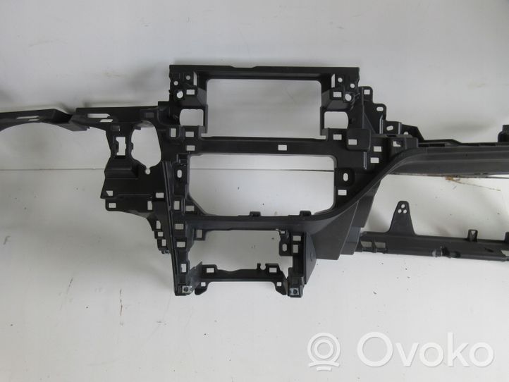 Toyota Auris E180 Tableau de bord 5530302350