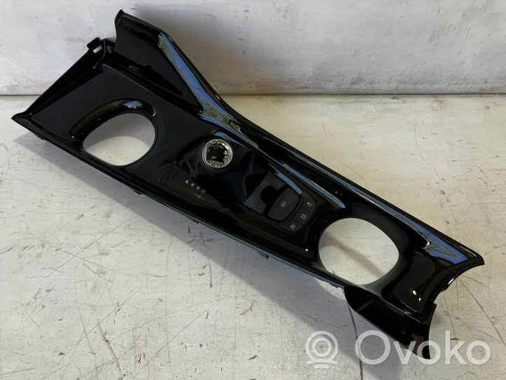 Toyota C-HR Rivestimento in plastica cornice della leva del cambio 58804F4011