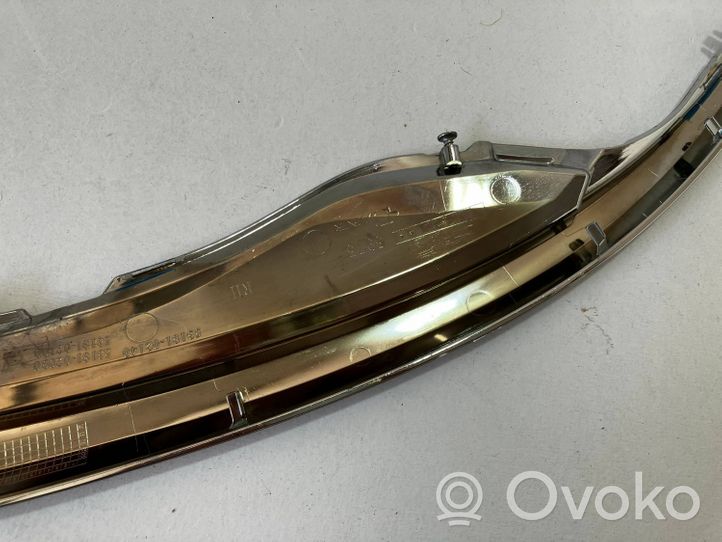 Toyota Auris E180 Rivestimento sotto il faro/fanale 