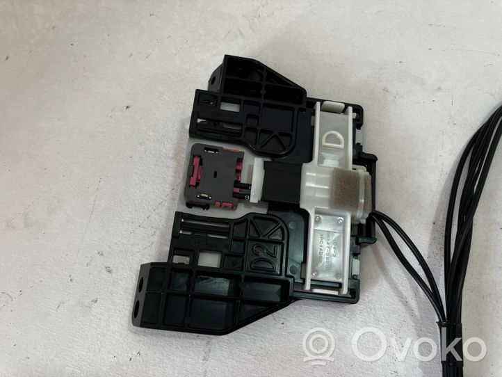 Toyota Yaris XP210 GPS-pystyantenni 86101K0500B