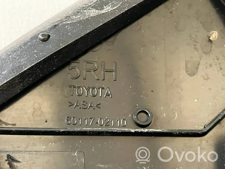 Toyota Auris E180 Spārna dekoratīvā apdare (moldings) 6011702110