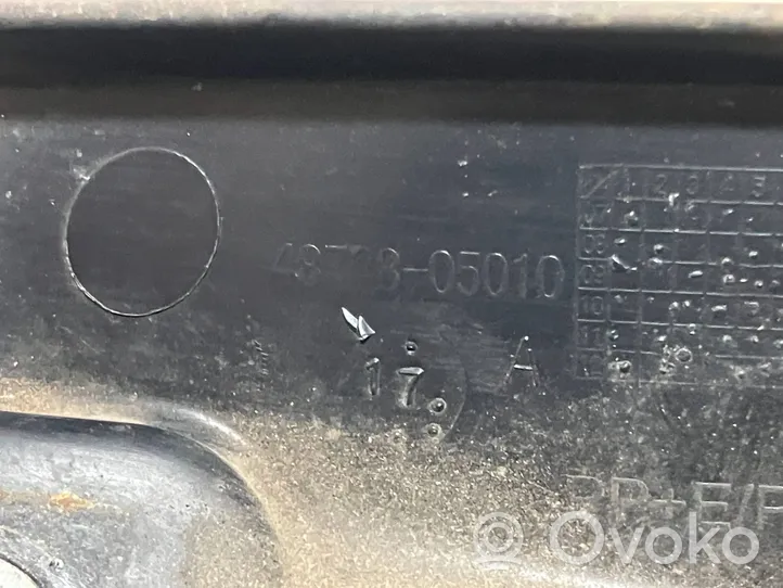 Toyota Auris E180 Osłona tylna podwozia 4871805010