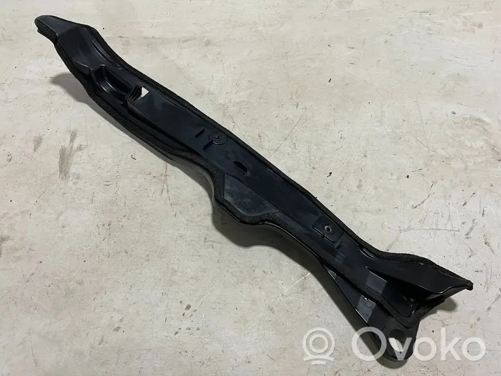 Toyota Auris E180 Soporte/sello del guardabarros de espuma 5382702170