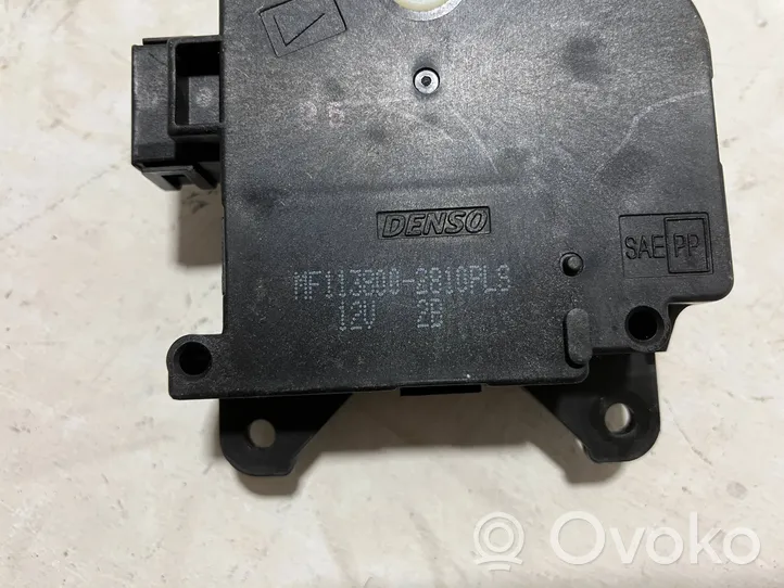 Toyota Auris E180 Tuloilmaventtiilin käyttömoottori M1138002810