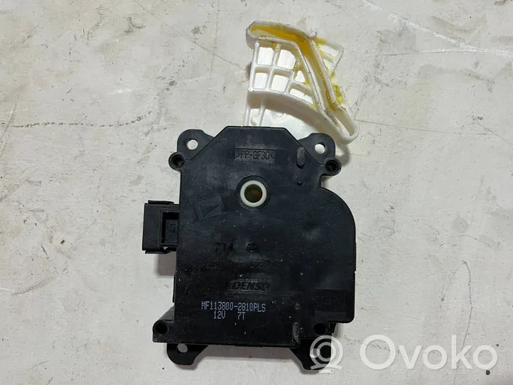 Toyota Auris E180 Moteur / actionneur de volet de climatisation MF1138002810