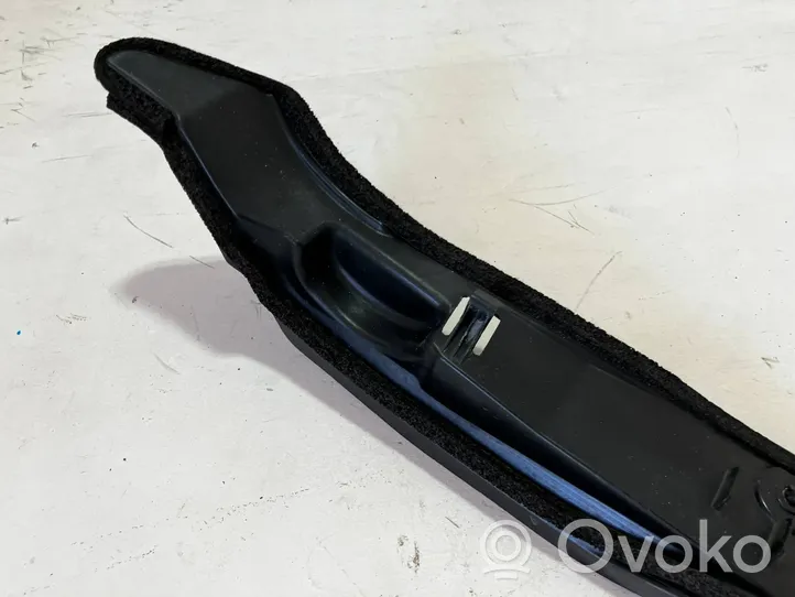 Toyota Auris E180 Supporto/guarnizione in poliuretano espanso del parafango 5382702170