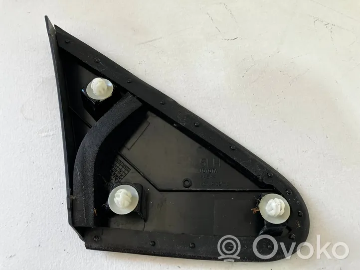 Toyota Auris E180 Spārna dekoratīvā apdare (moldings) 6011802110