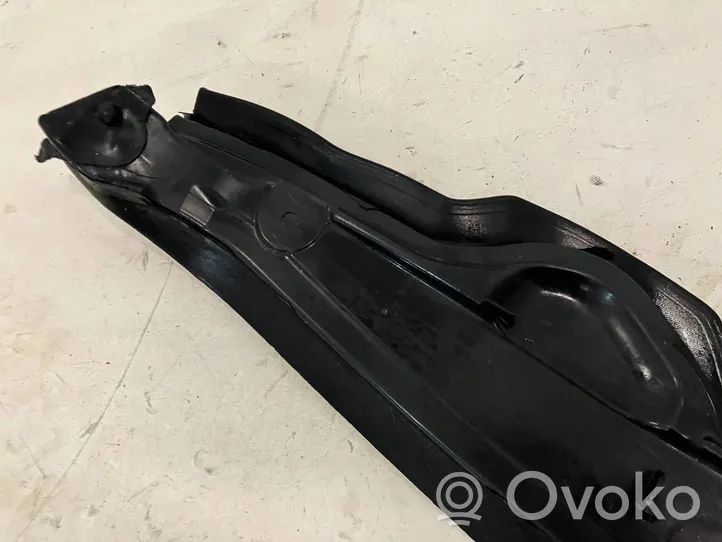 Toyota Yaris Supporto/guarnizione in poliuretano espanso del parafango 538270D270