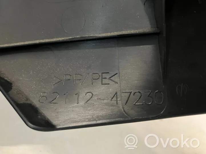 Toyota Prius+ (ZVW40) Autres pièces intérieures 8211247230