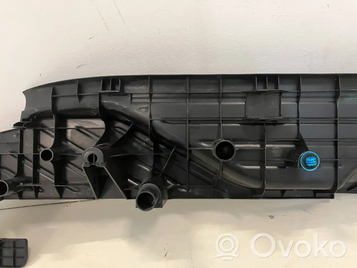 Toyota Prius+ (ZVW40) Rear sill (body part) 6791747060