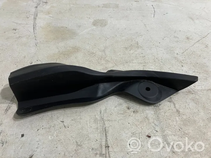 Toyota Auris E180 Rivestimento inferiore 