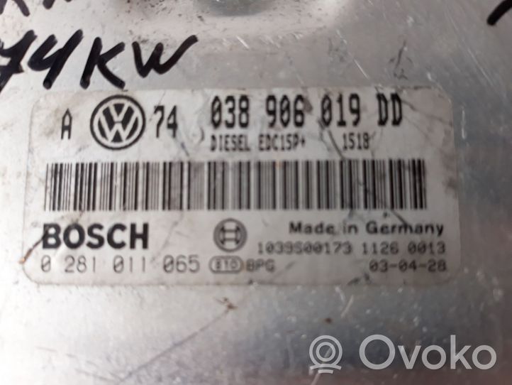 Volkswagen Bora Calculateur moteur ECU 038906019DD