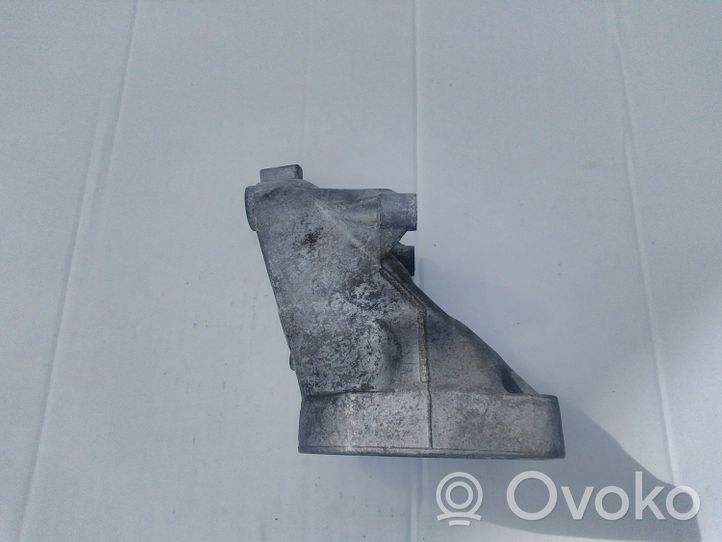 Mercedes-Benz C AMG W203 Engine mounting bracket A6112230704